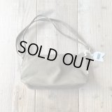 Wasabi / Stand Shoulder Pouch
